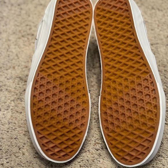Vans White Slip-On Sneakers Size 8W - Picture 4 of 4